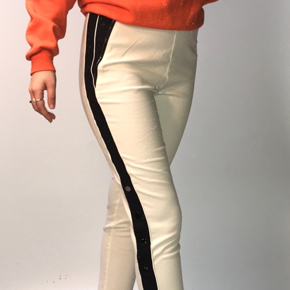 Fashion nova white and black bottoms